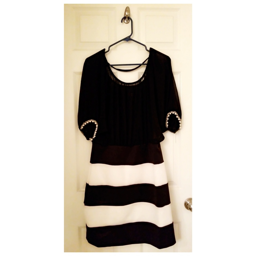 *Black & White Sheer Dress w/Stripes & Pearls*
